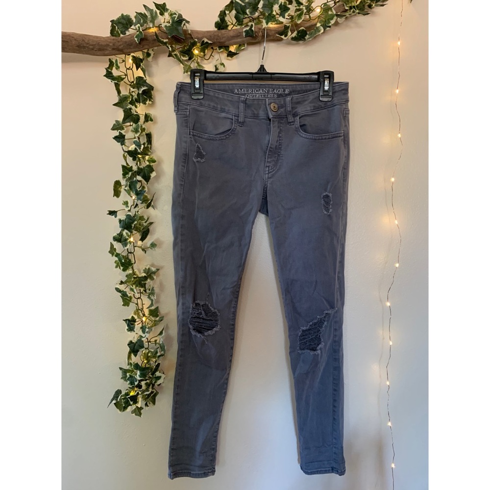 American Eagle Gray Distressed Jeans